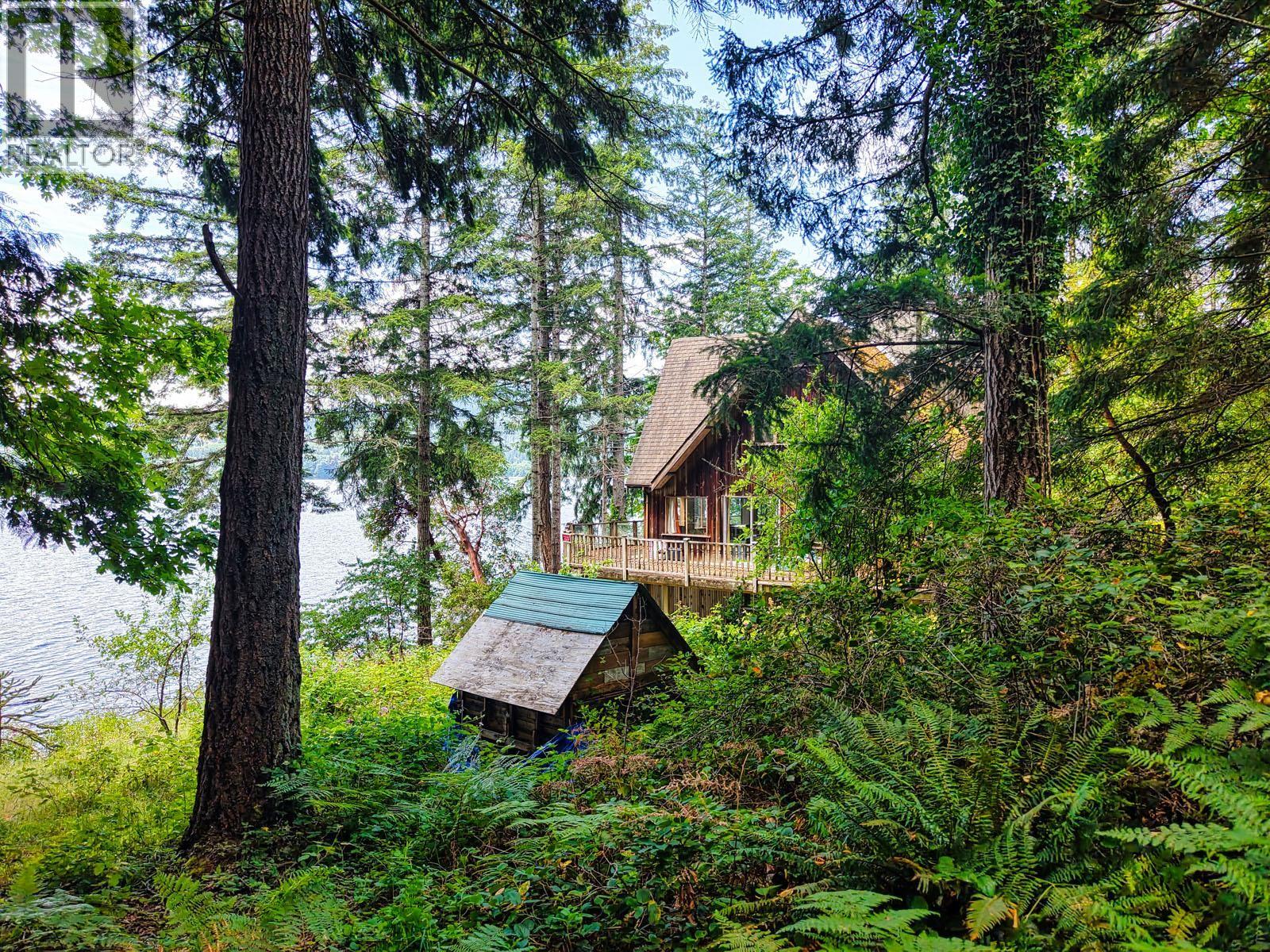 6787 Sechelt Inlet Road Property Photo 33
