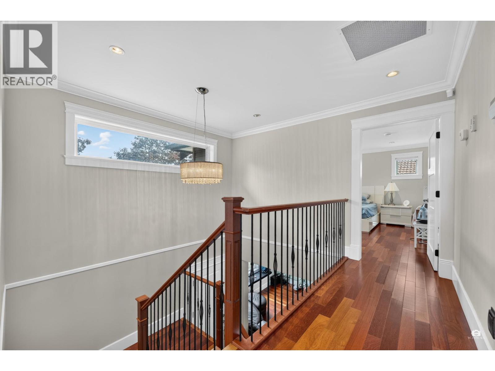 3873 Pine Street Property Photo 20