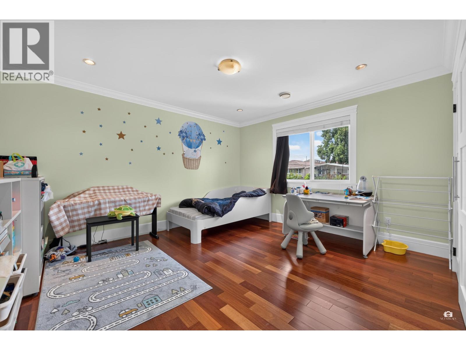 3873 Pine Street Property Photo 23