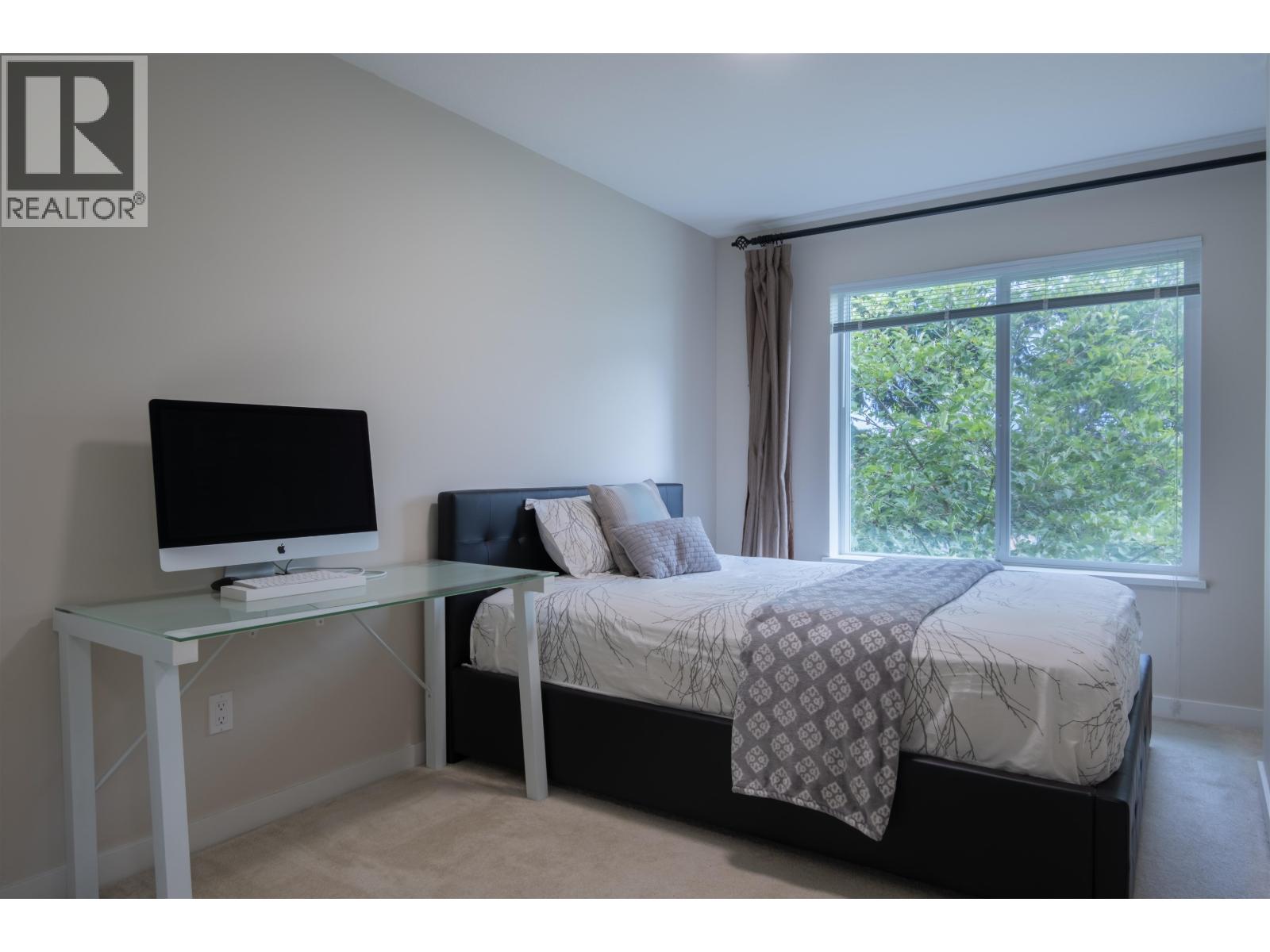 42 9728 Alexandra Road Property Photo 14