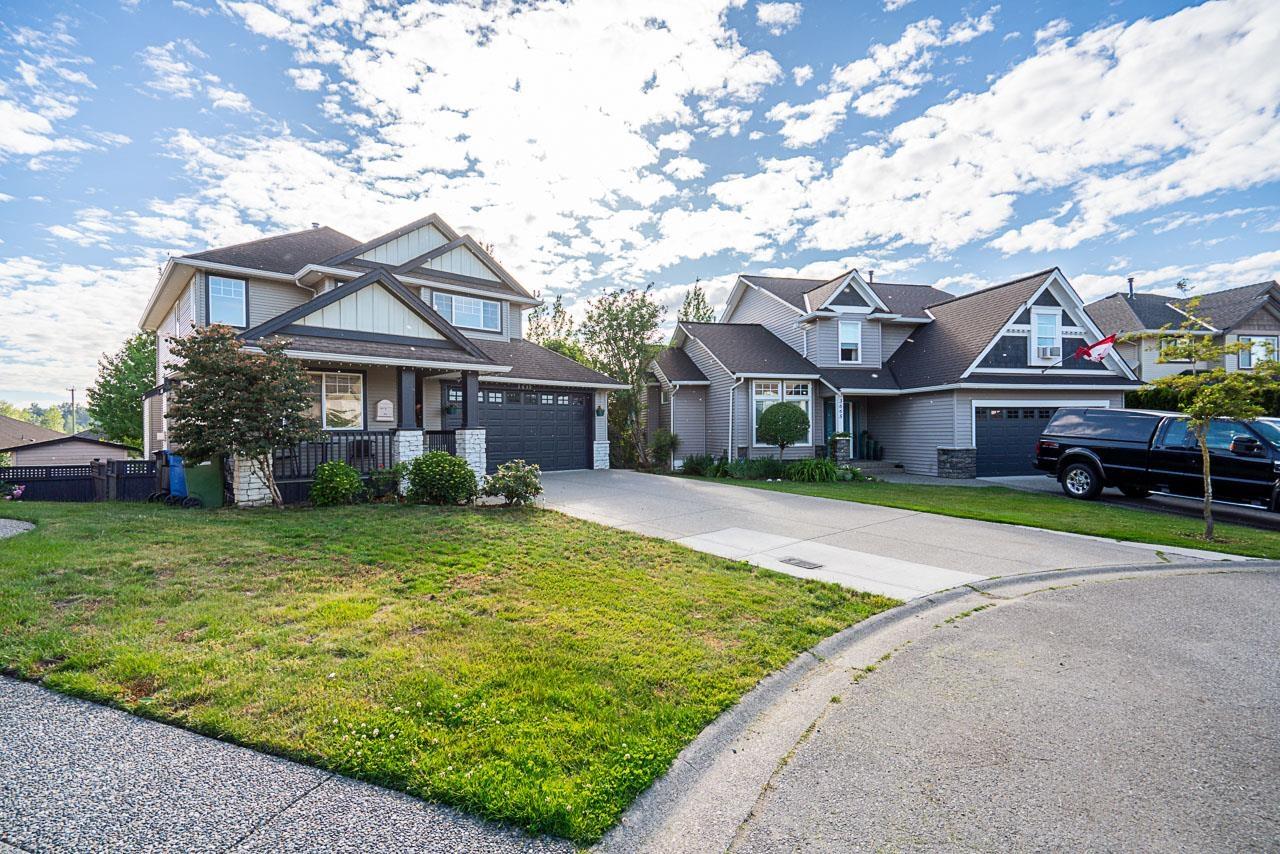 3659 Greendale Court Property Photo 2