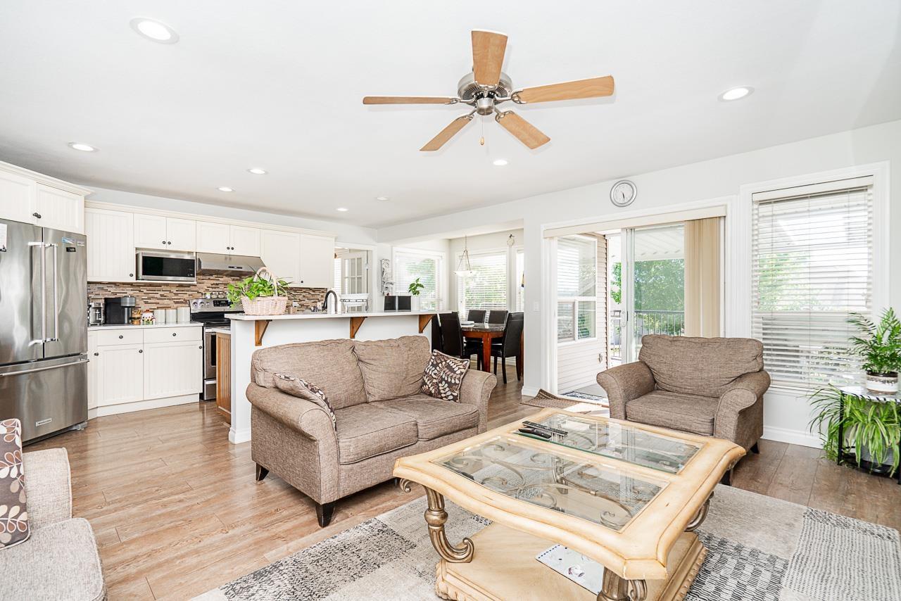 3659 Greendale Court Property Photo 6