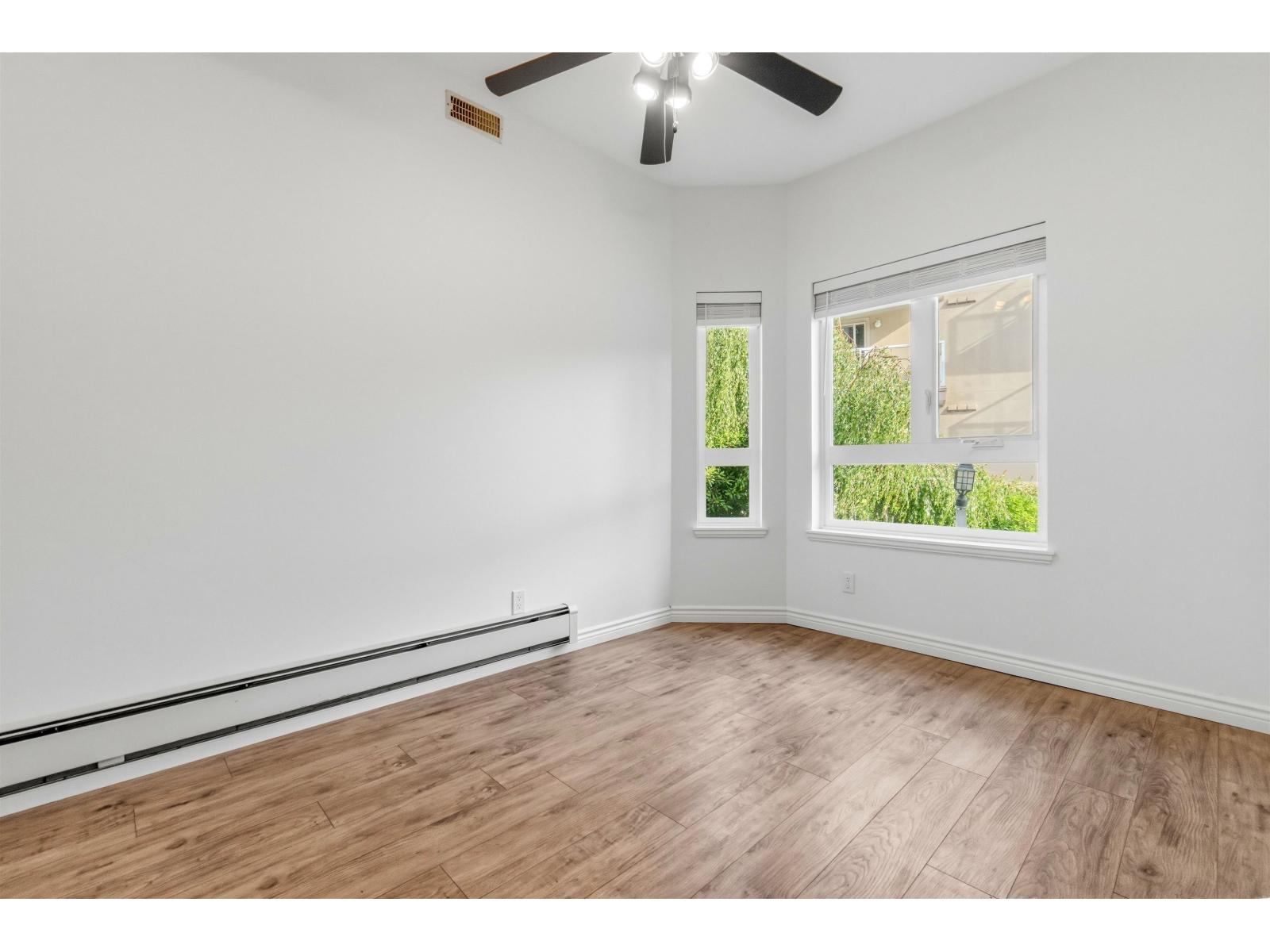 203 8142 120a Street Property Photo 15