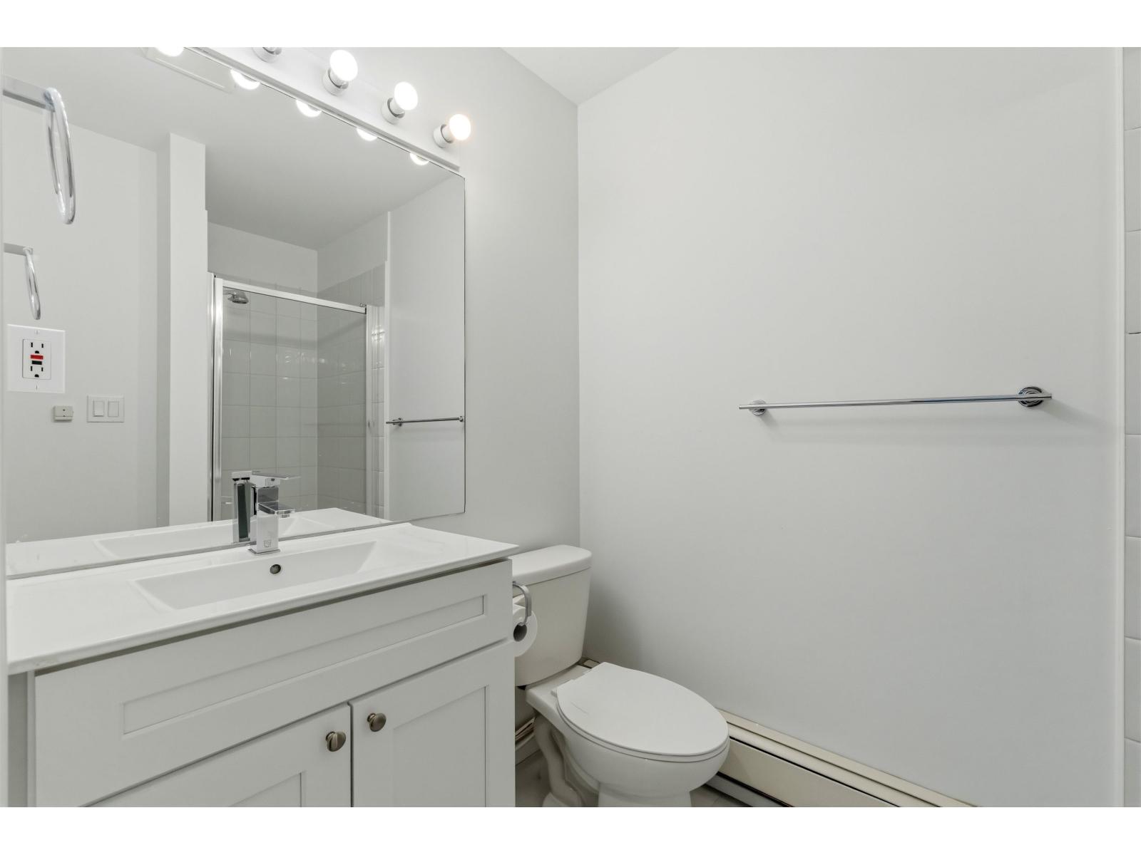 203 8142 120a Street Property Photo 20