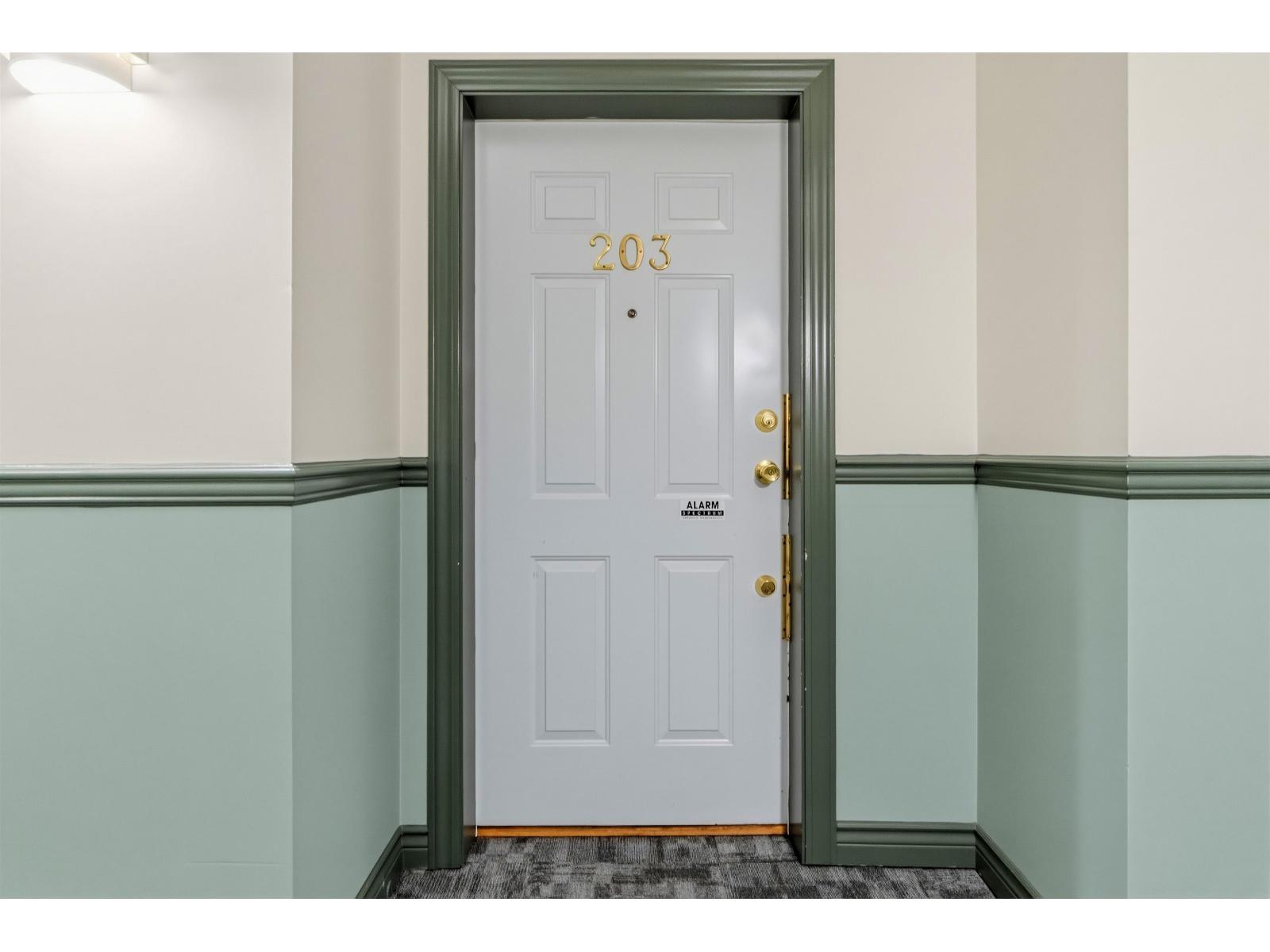 203 8142 120a Street Property Photo 29