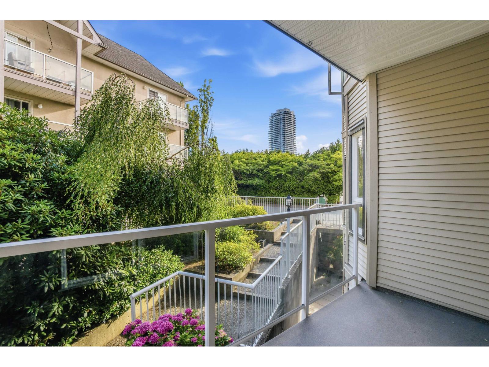 203 8142 120a Street Property Photo 32
