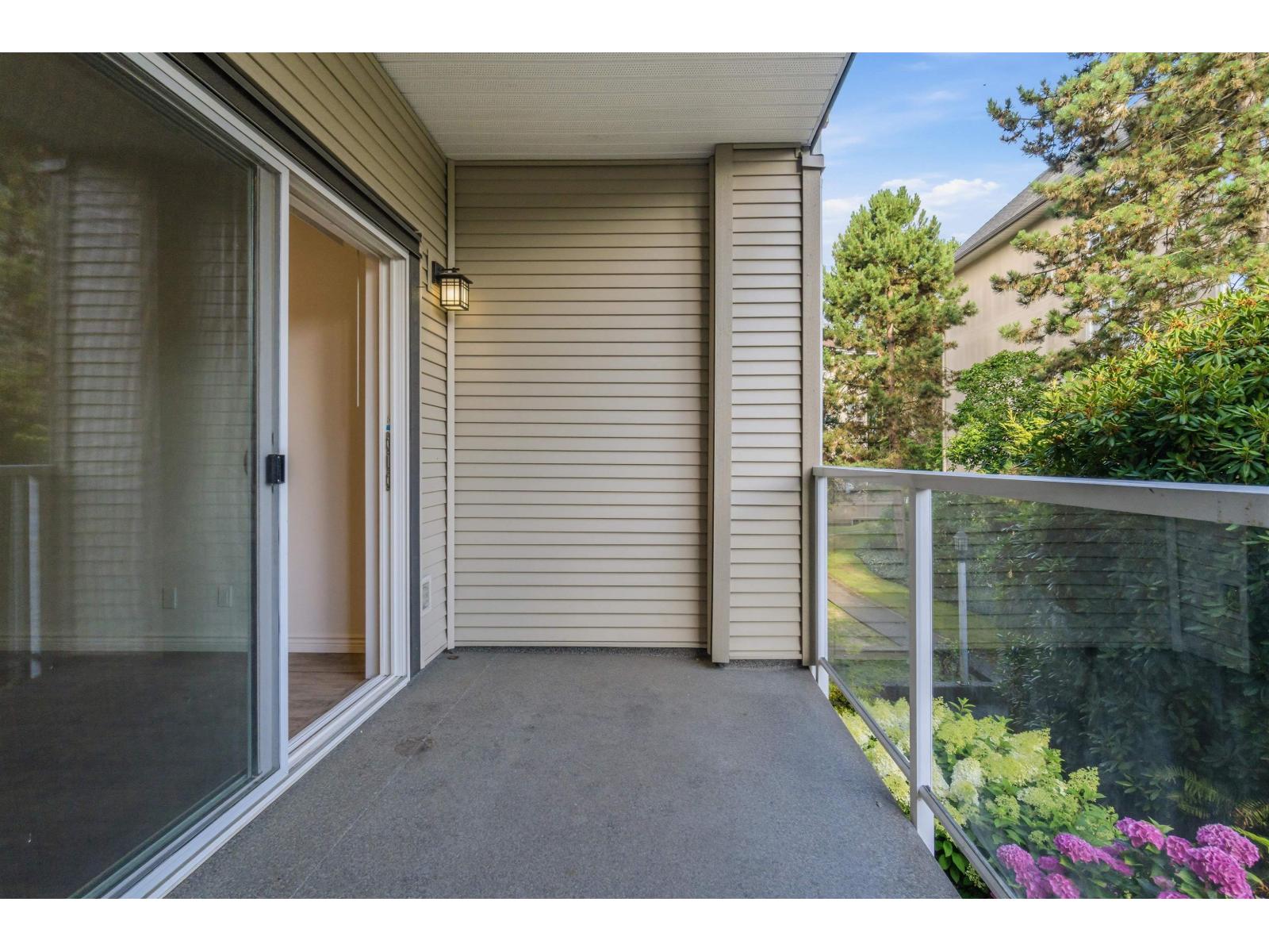 203 8142 120a Street Property Photo 33