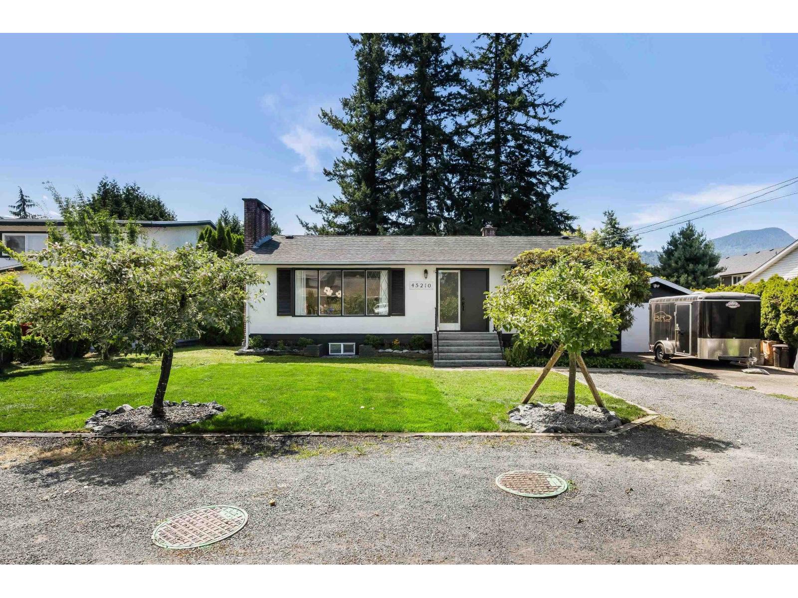 45210 Watson Road Property Photo 8
