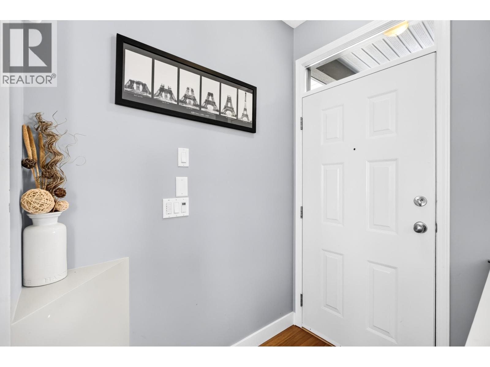 24348 102a Avenue Property Photo 6