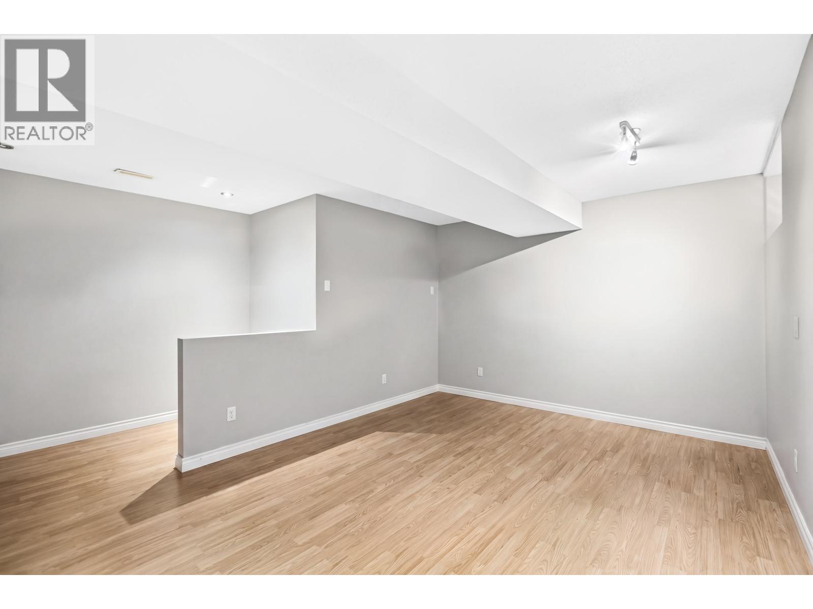24348 102a Avenue Property Photo 27