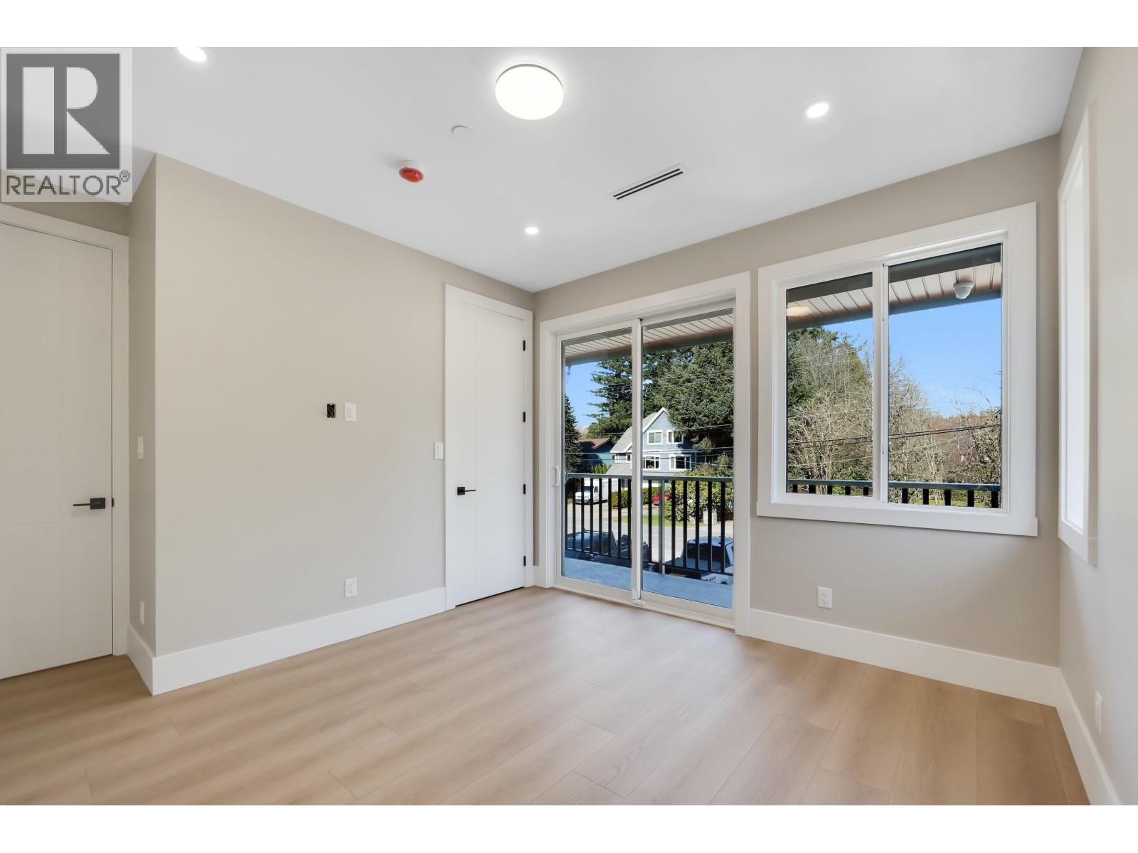 1352 Judd Road Property Photo 8