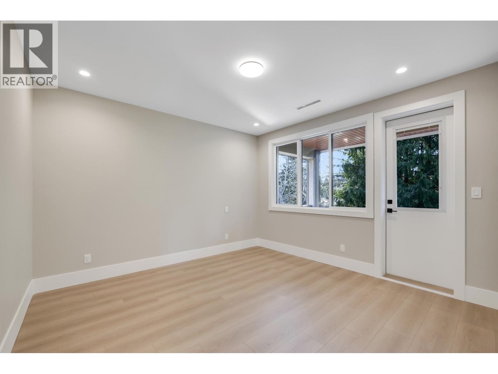 1352 Judd Road Property Photo 10