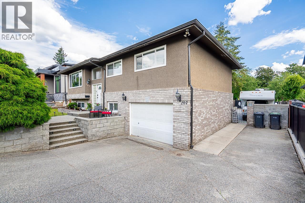207 MUNDY STREET Property Photo 1