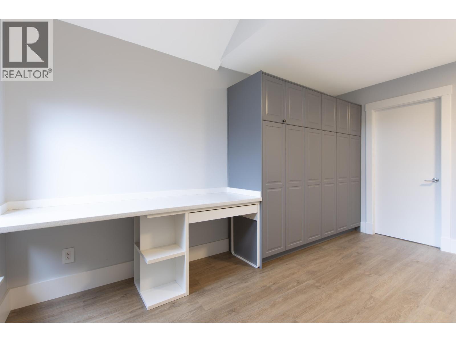 41281 Meadow Avenue Property Photo 11