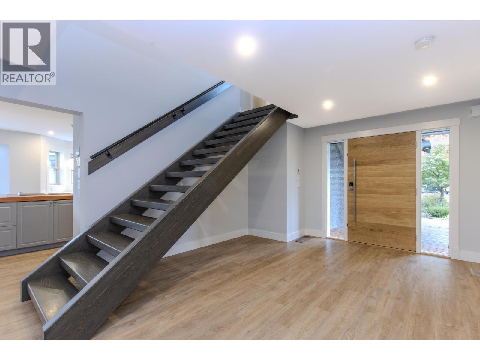 41281 Meadow Avenue Property Photo 14
