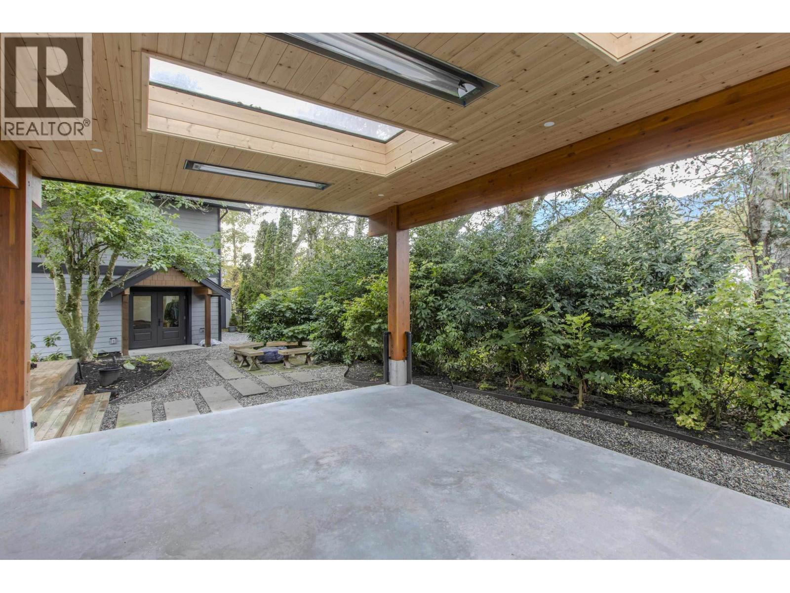41281 Meadow Avenue Property Photo 24