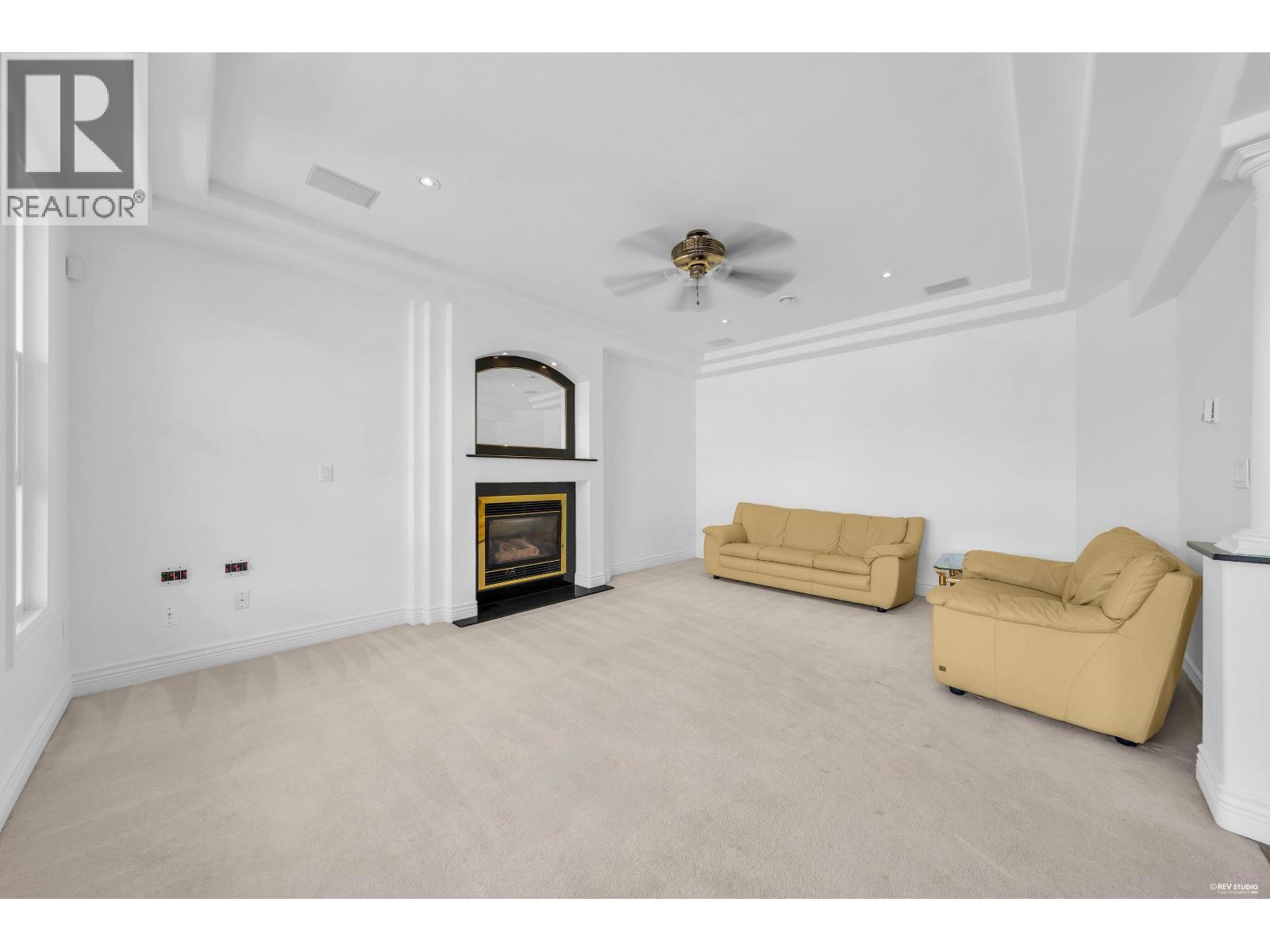 6091 Selma Avenue Property Photo 19