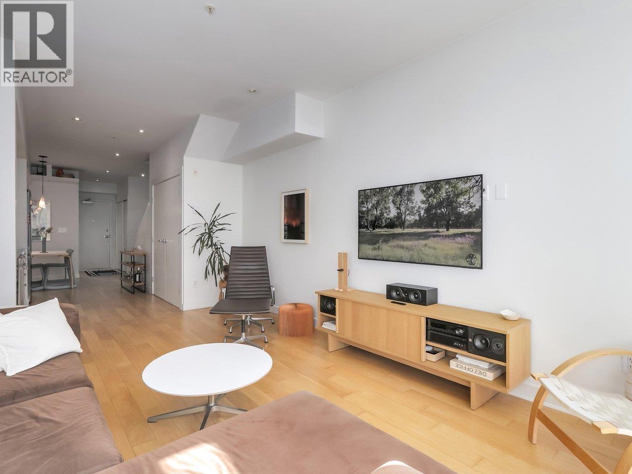 312 557 E Cordova Street Property Photo 6