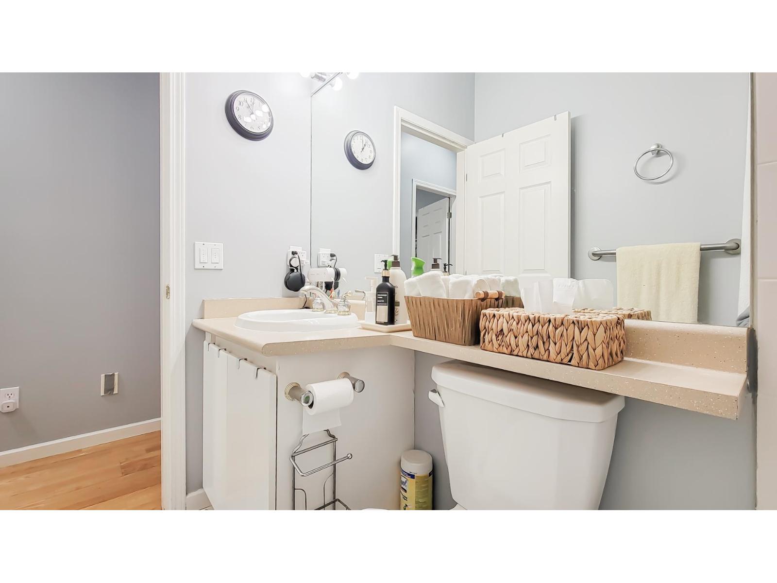 19 15677 24 Avenue Property Photo 14