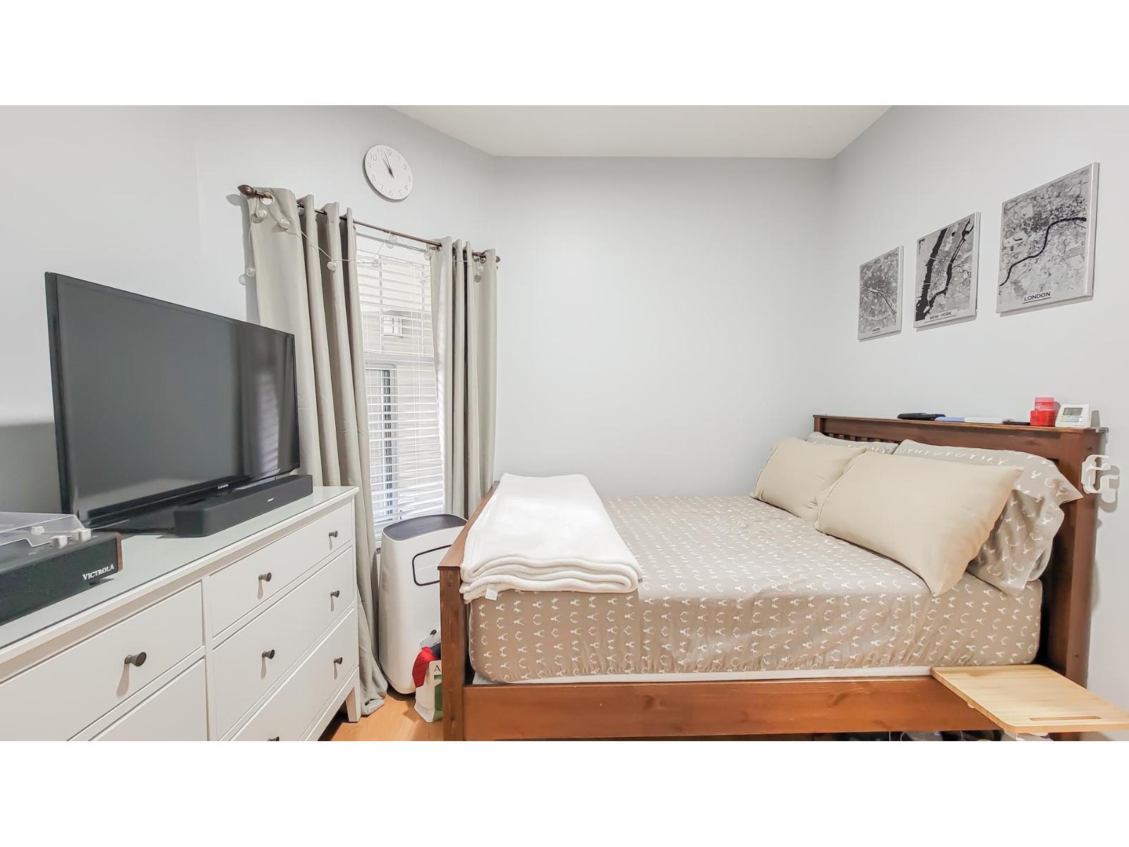 19 15677 24 Avenue Property Photo 16