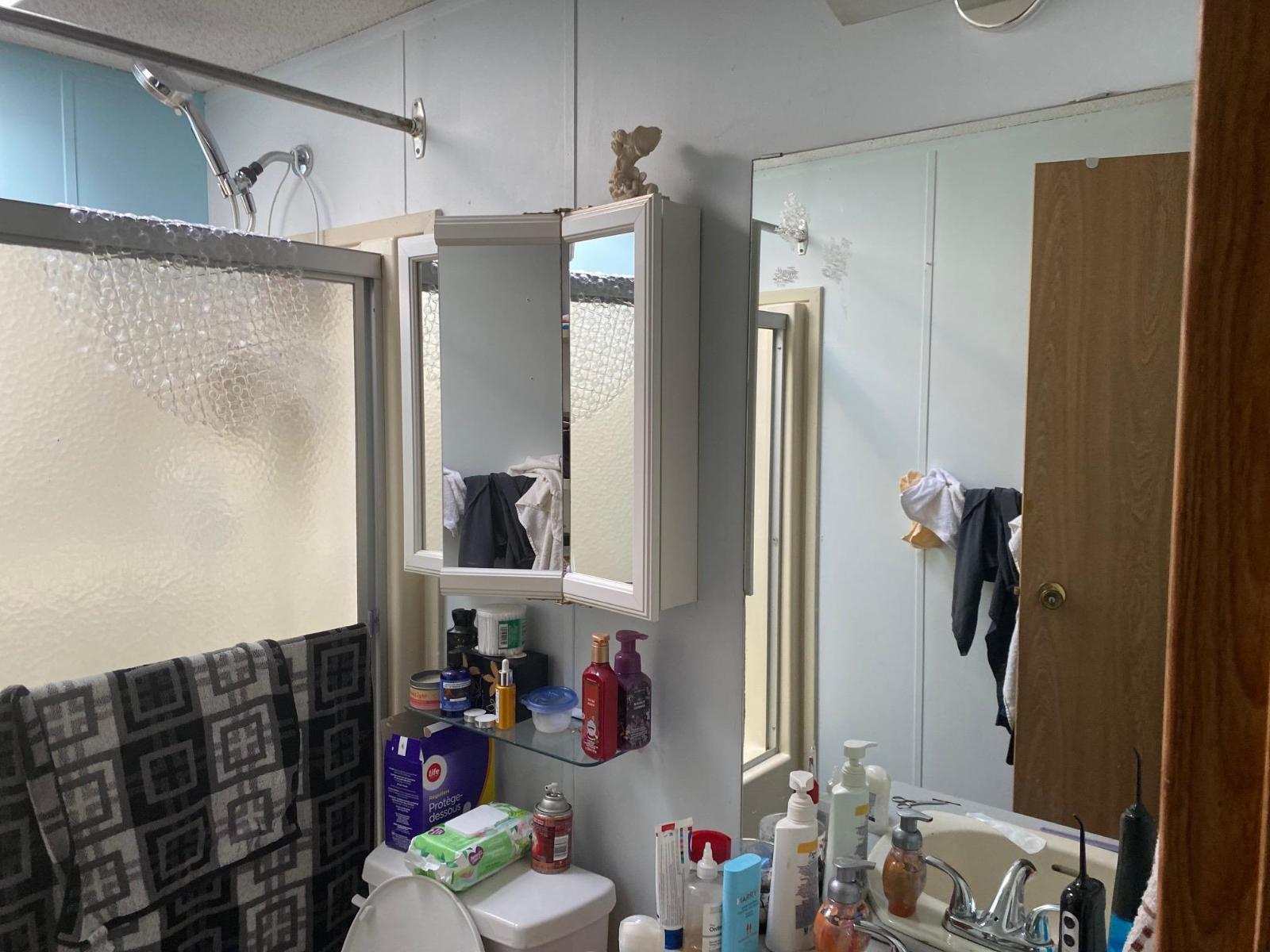 77 8254 134 Street Property Photo 6