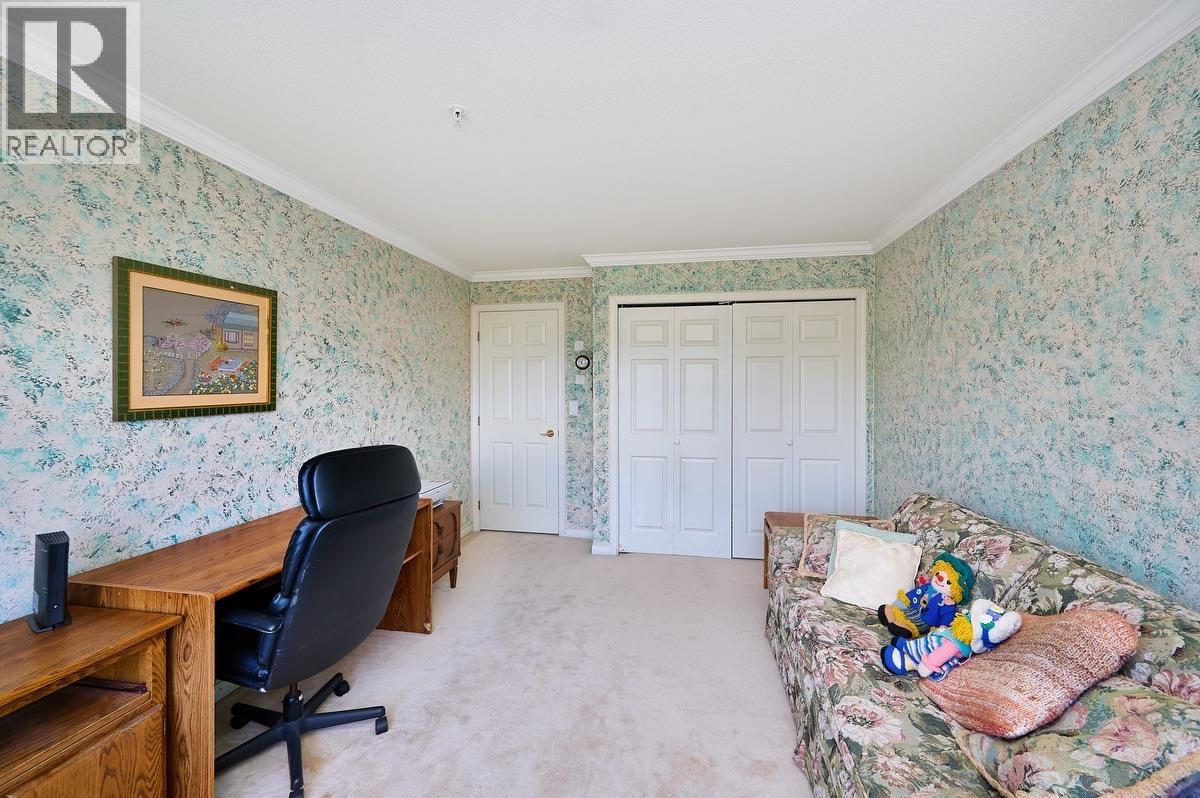 211 12911 Railway Avenue Property Photo 16