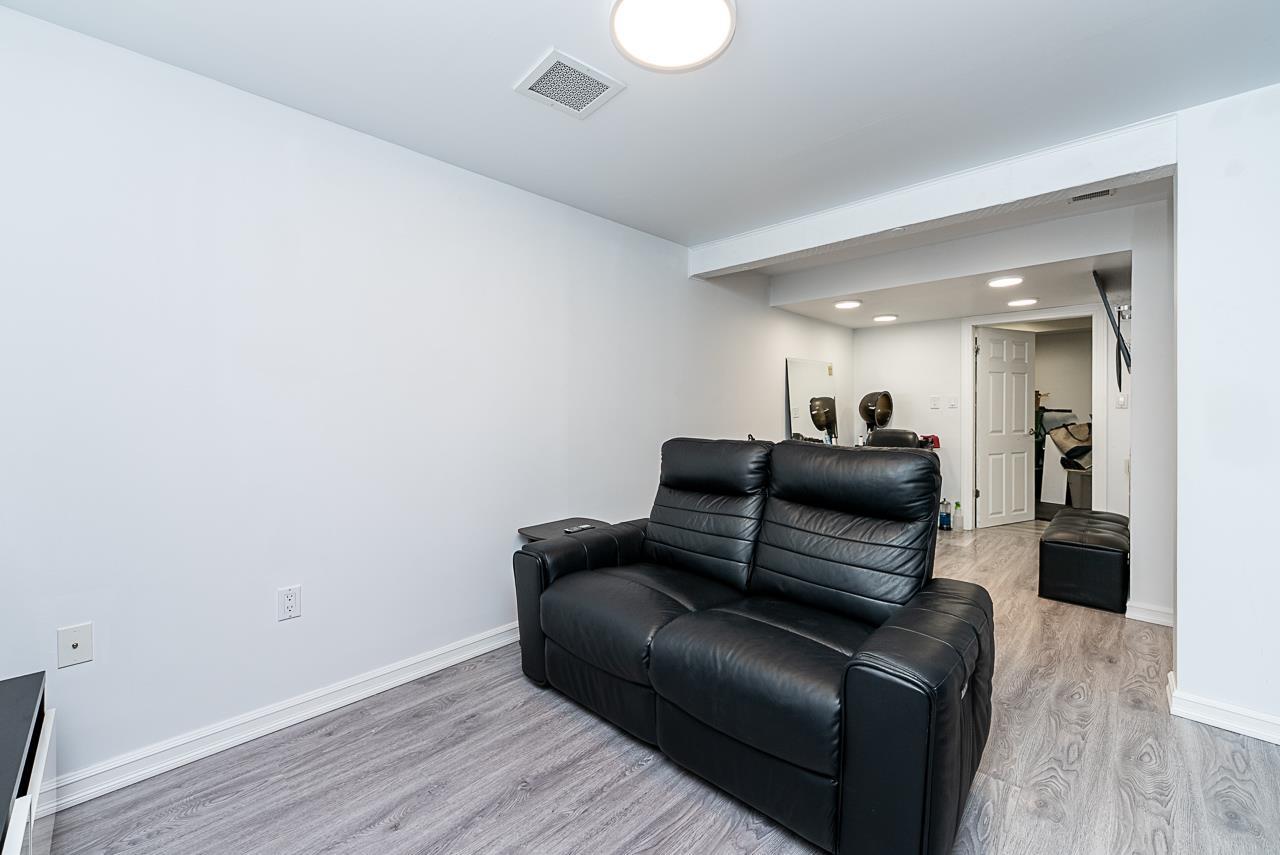 35 13795 102 Avenue Property Photo 23