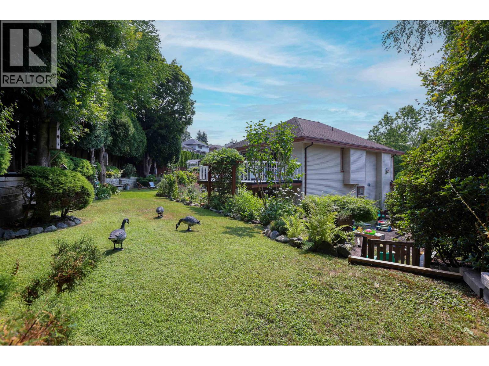 23711 106 Avenue Property Photo 6