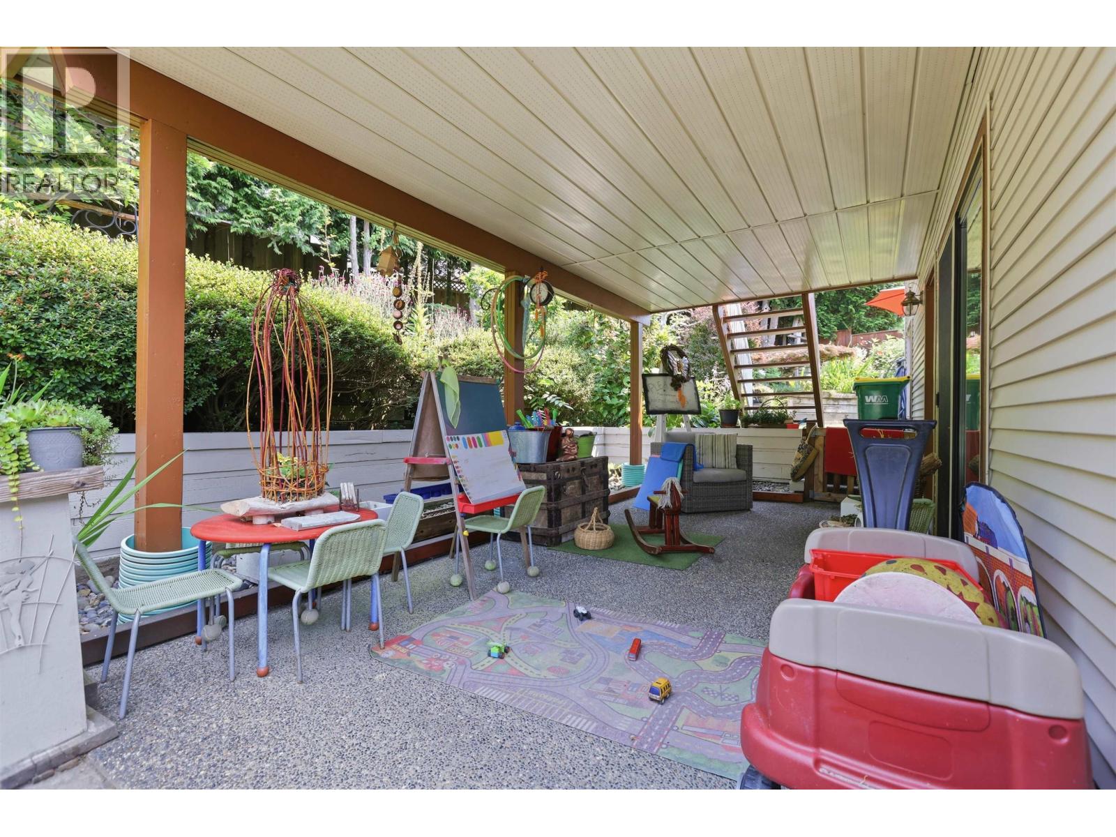 23711 106 Avenue Property Photo 8