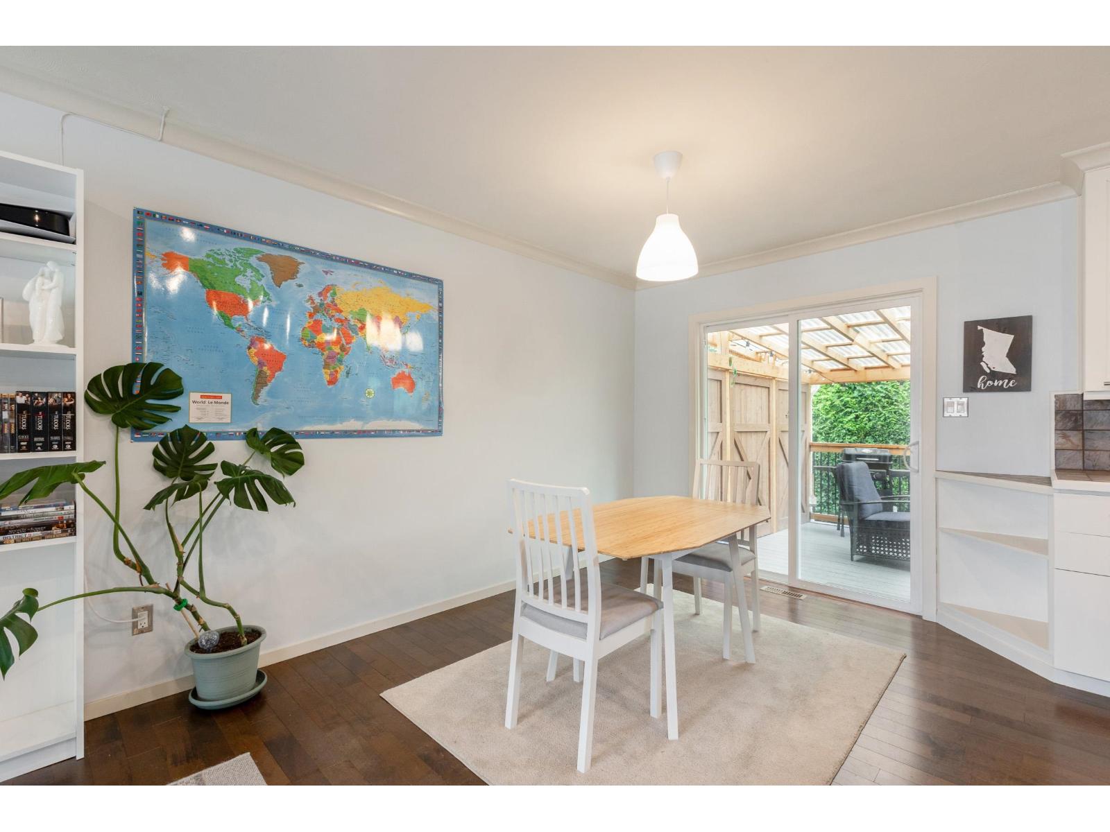 26481 30a Avenue Property Photo 6