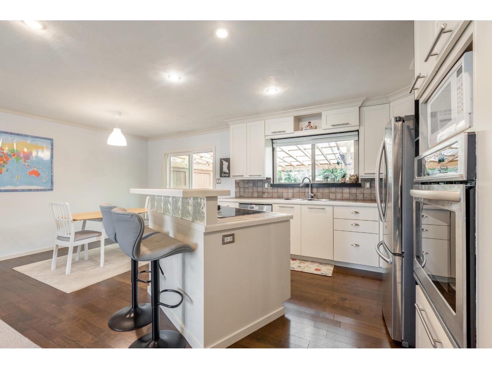 26481 30a Avenue Property Photo 10