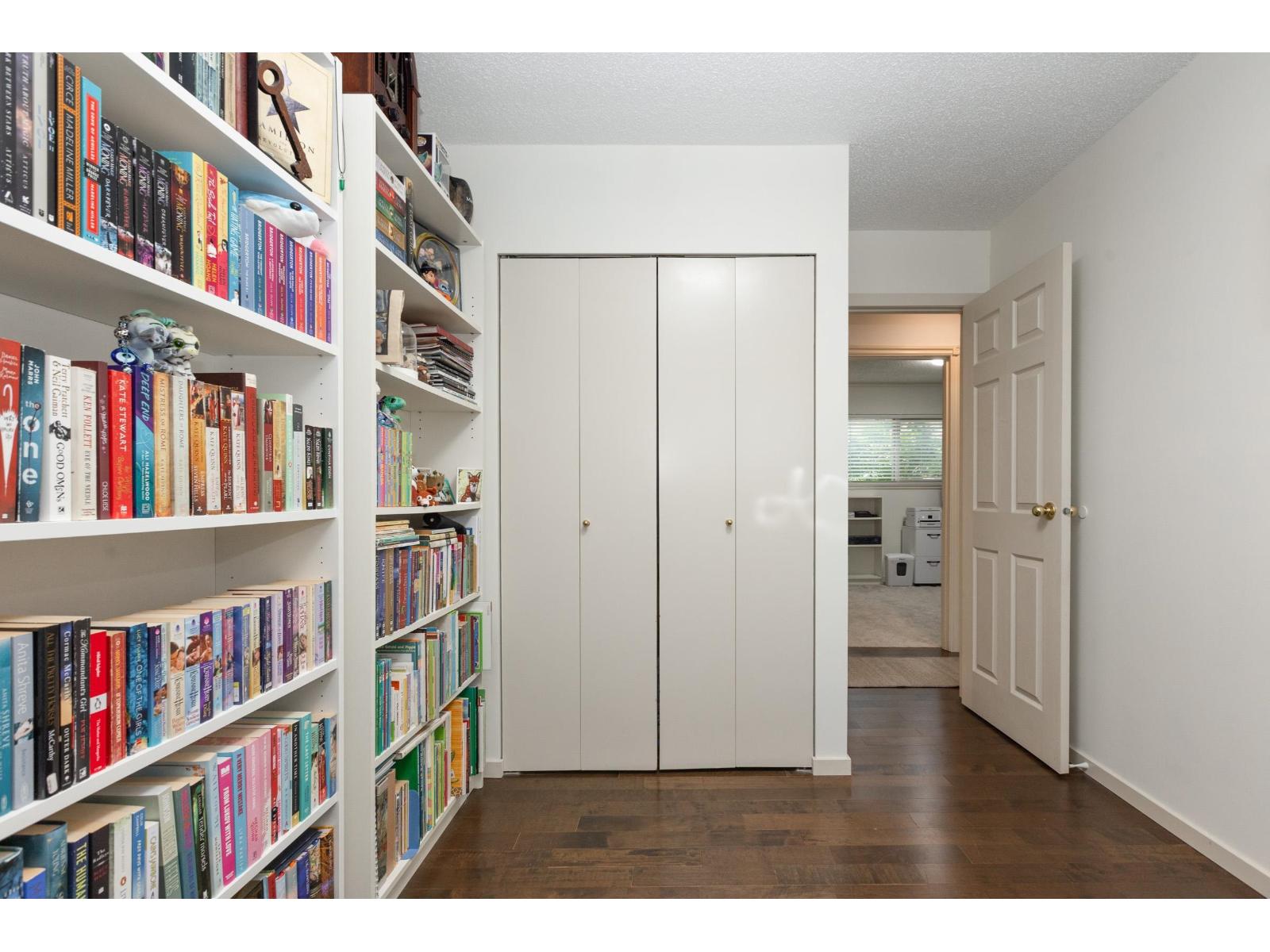 26481 30a Avenue Property Photo 14
