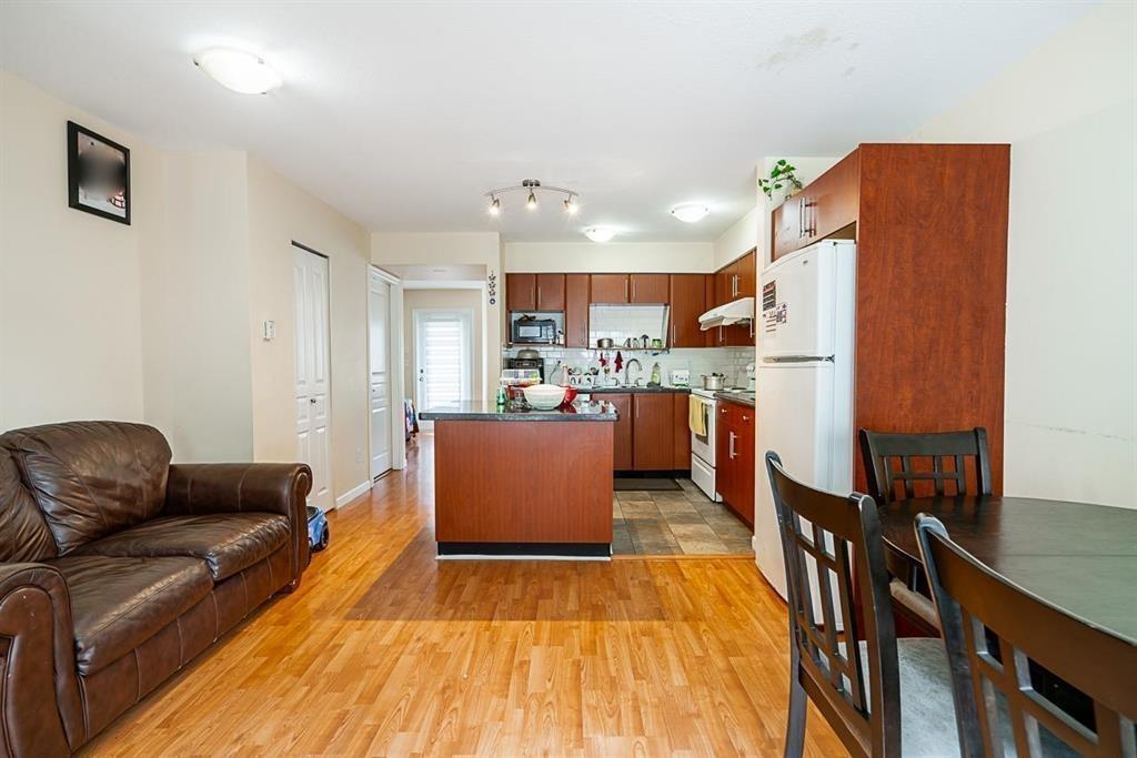35 6110 138 Street Property Photo 12