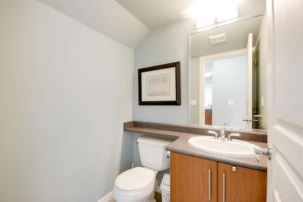 35 6110 138 Street Property Photo 17