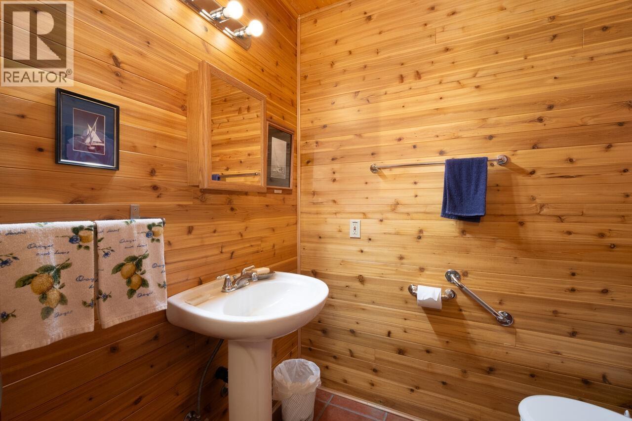 345 David Road Property Photo 15
