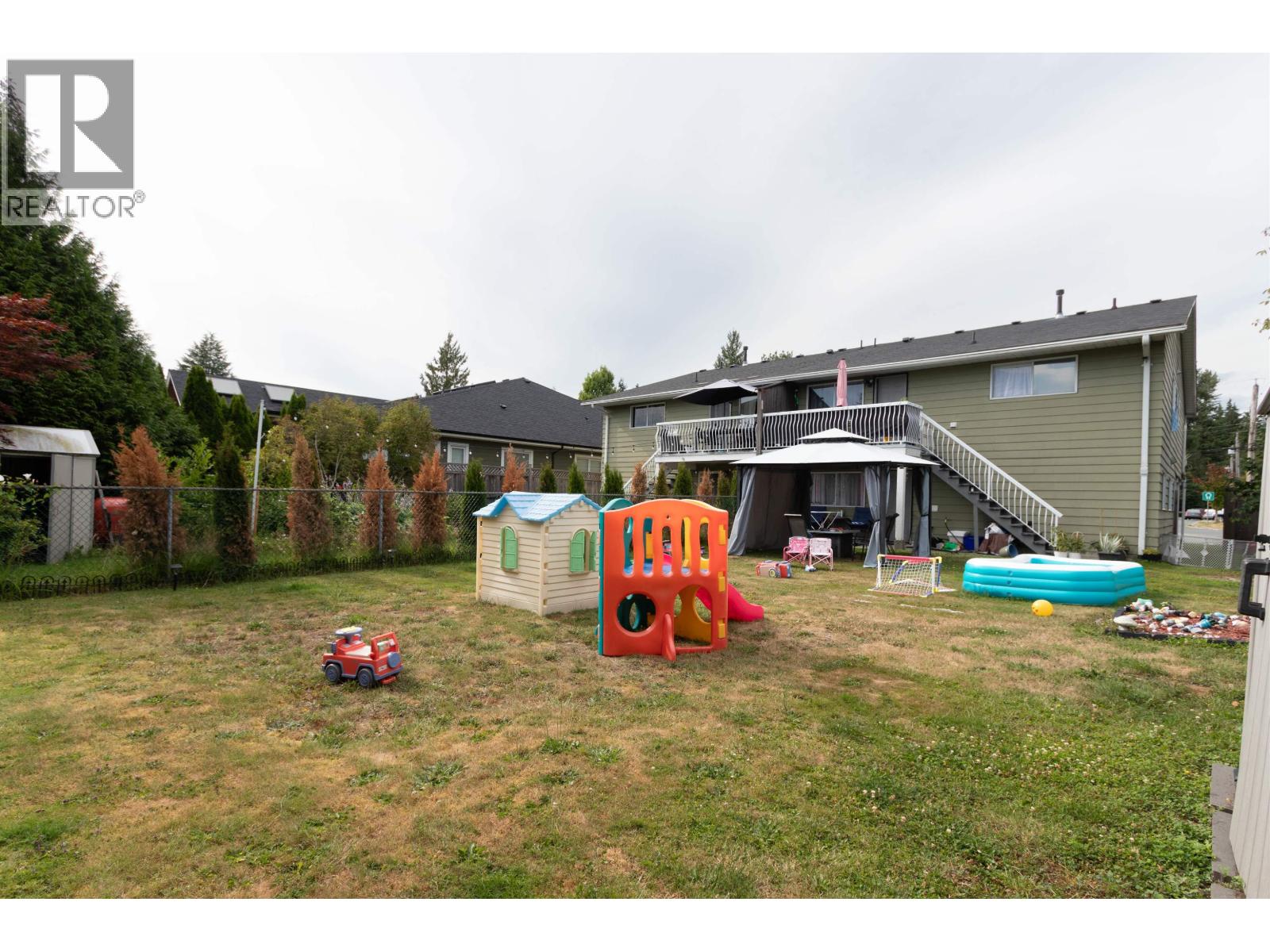 2228 King Albert Avenue Property Photo 2