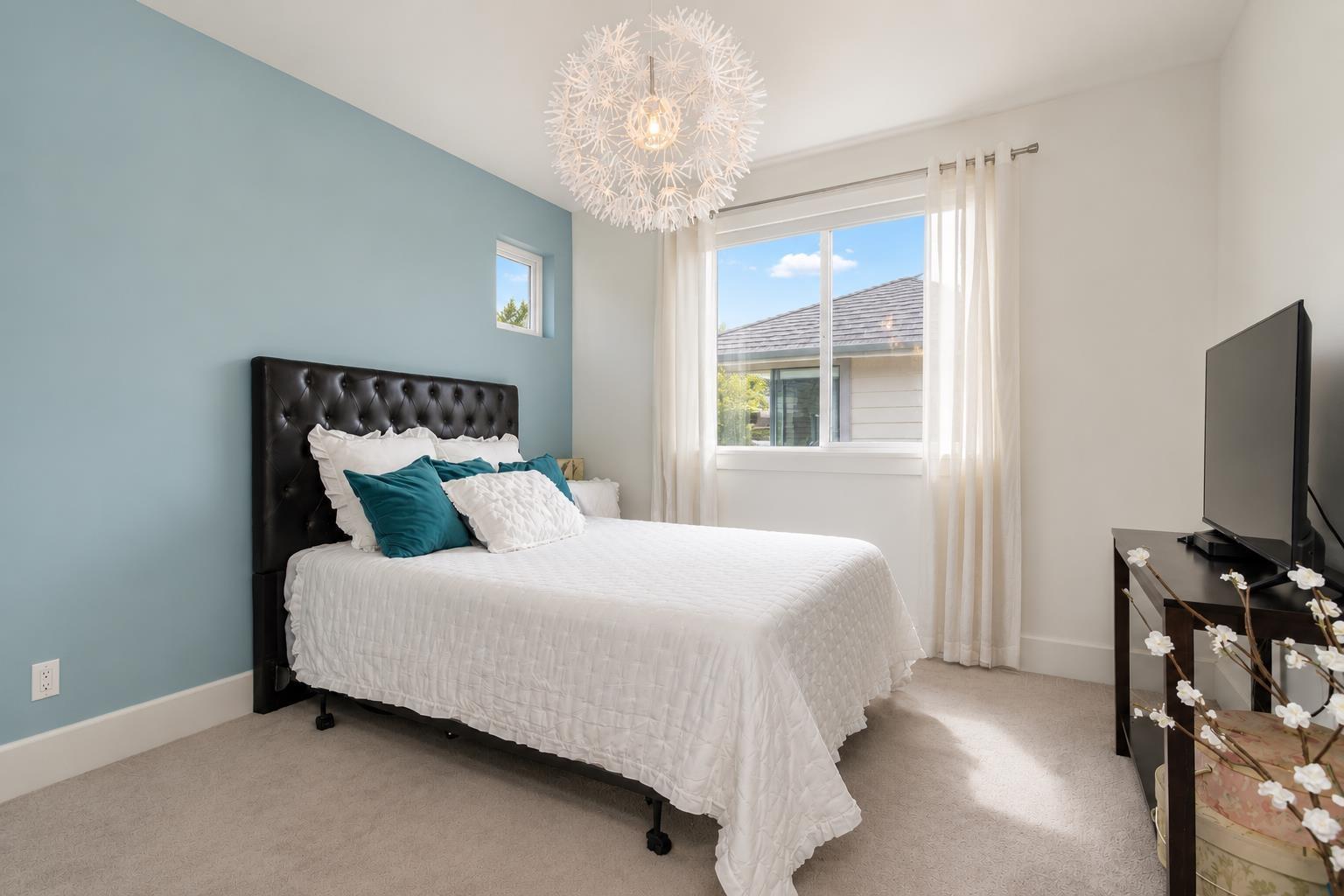 7 24455 61 Avenue Property Photo 16