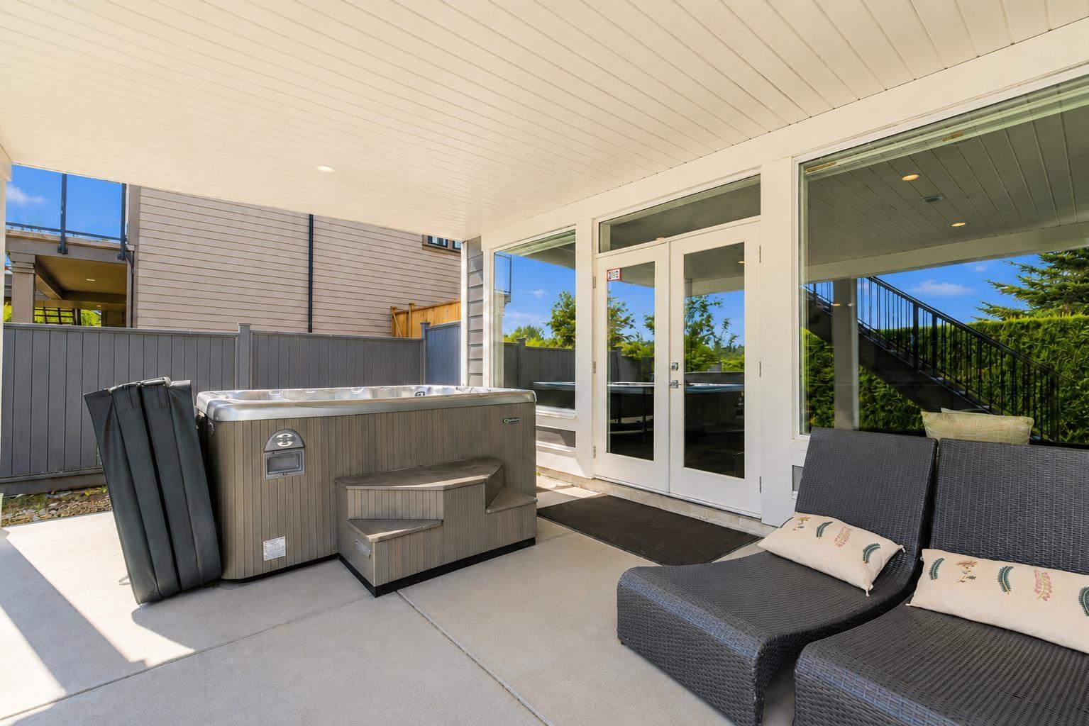 7 24455 61 Avenue Property Photo 18