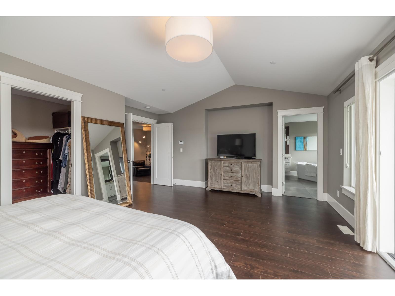 7 24455 61 Avenue Property Photo 31