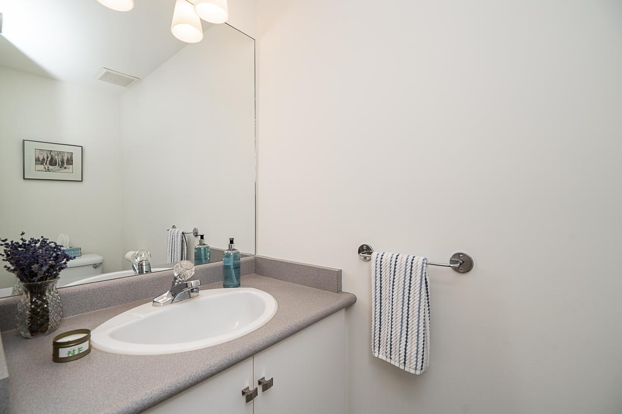 67 8890 Walnut Grove Drive Property Photo 14