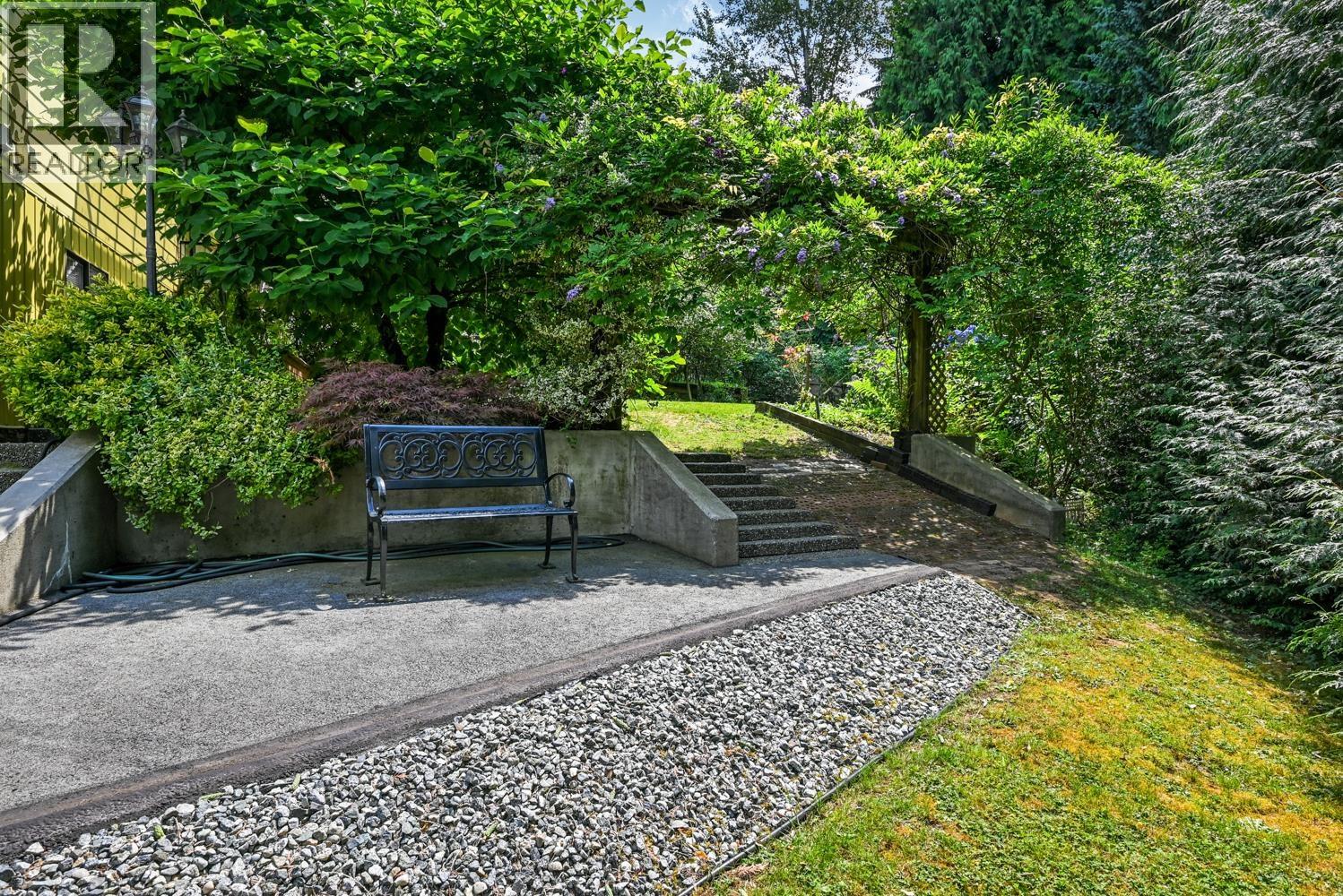 24089 Lougheed Highway Property Photo 4