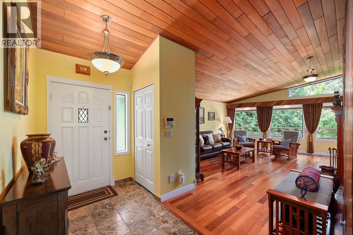 24089 Lougheed Highway Property Photo 23