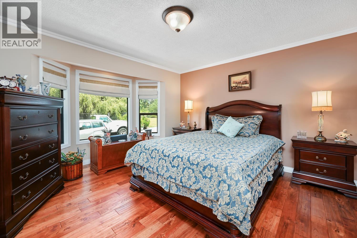 24089 Lougheed Highway Property Photo 26