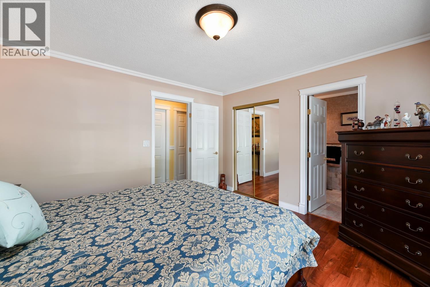 24089 Lougheed Highway Property Photo 27