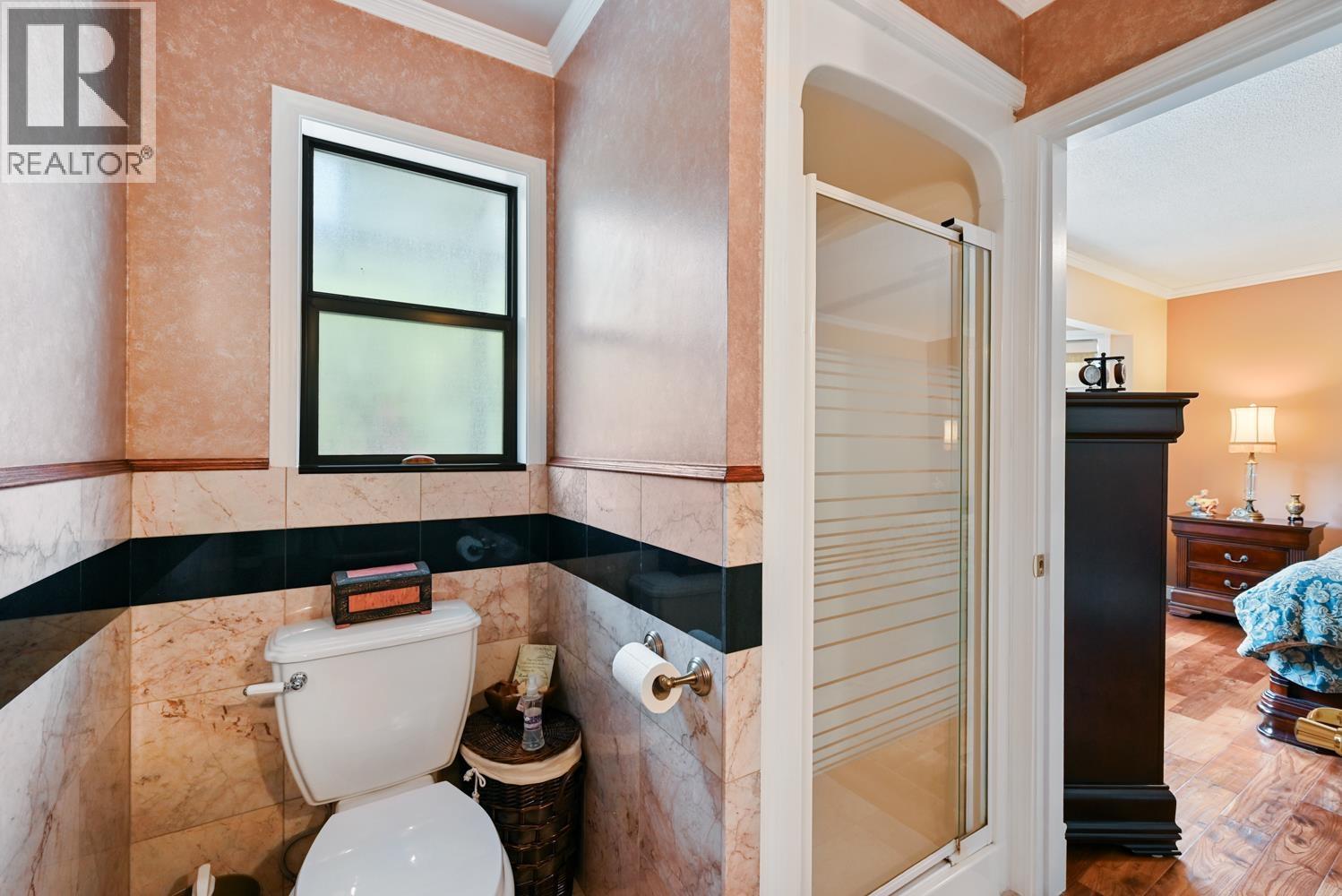 24089 Lougheed Highway Property Photo 29