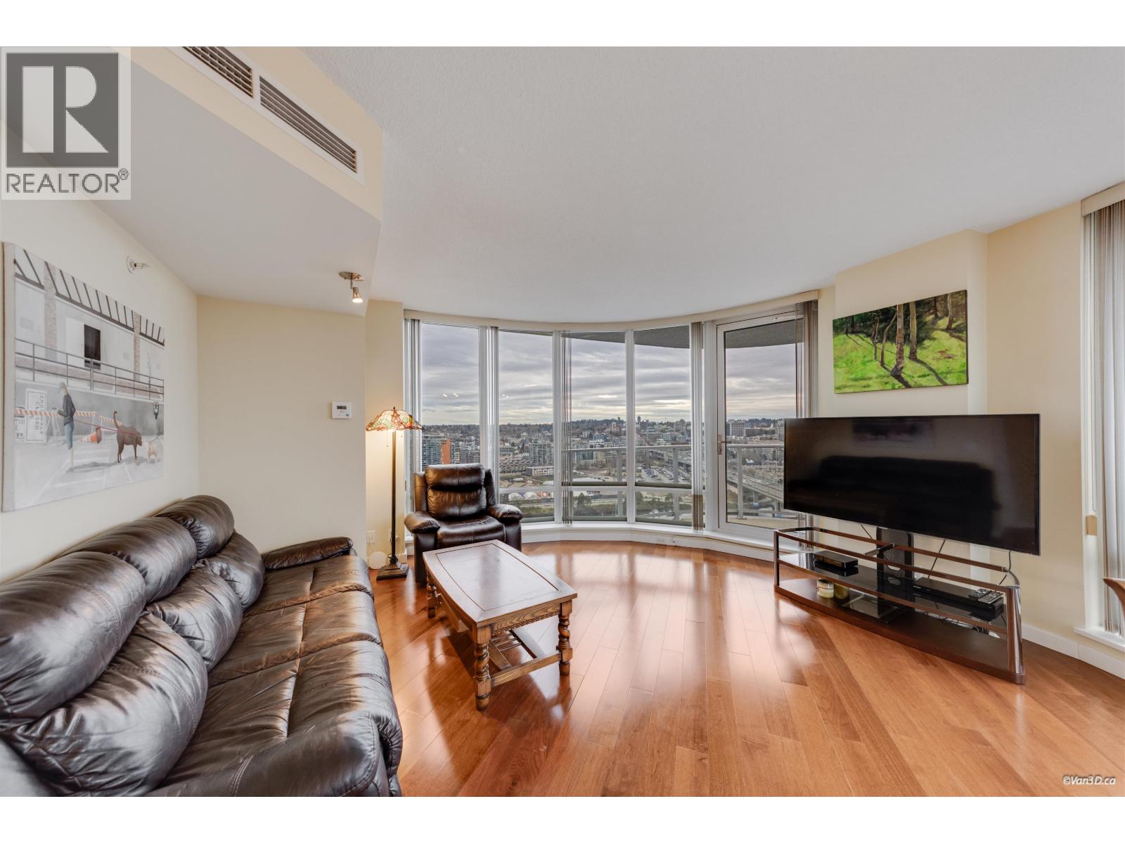 2705 918 Cooperage Way Property Photo 4