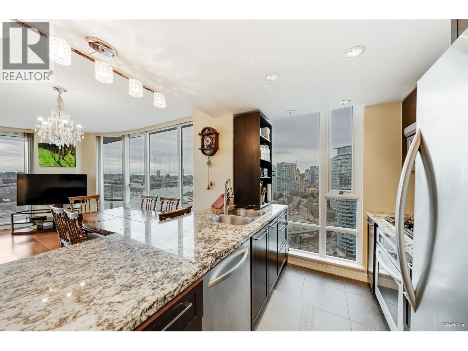 2705 918 Cooperage Way Property Photo 10