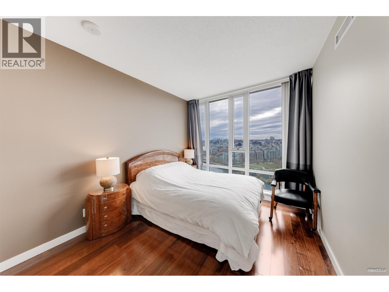 2705 918 Cooperage Way Property Photo 12