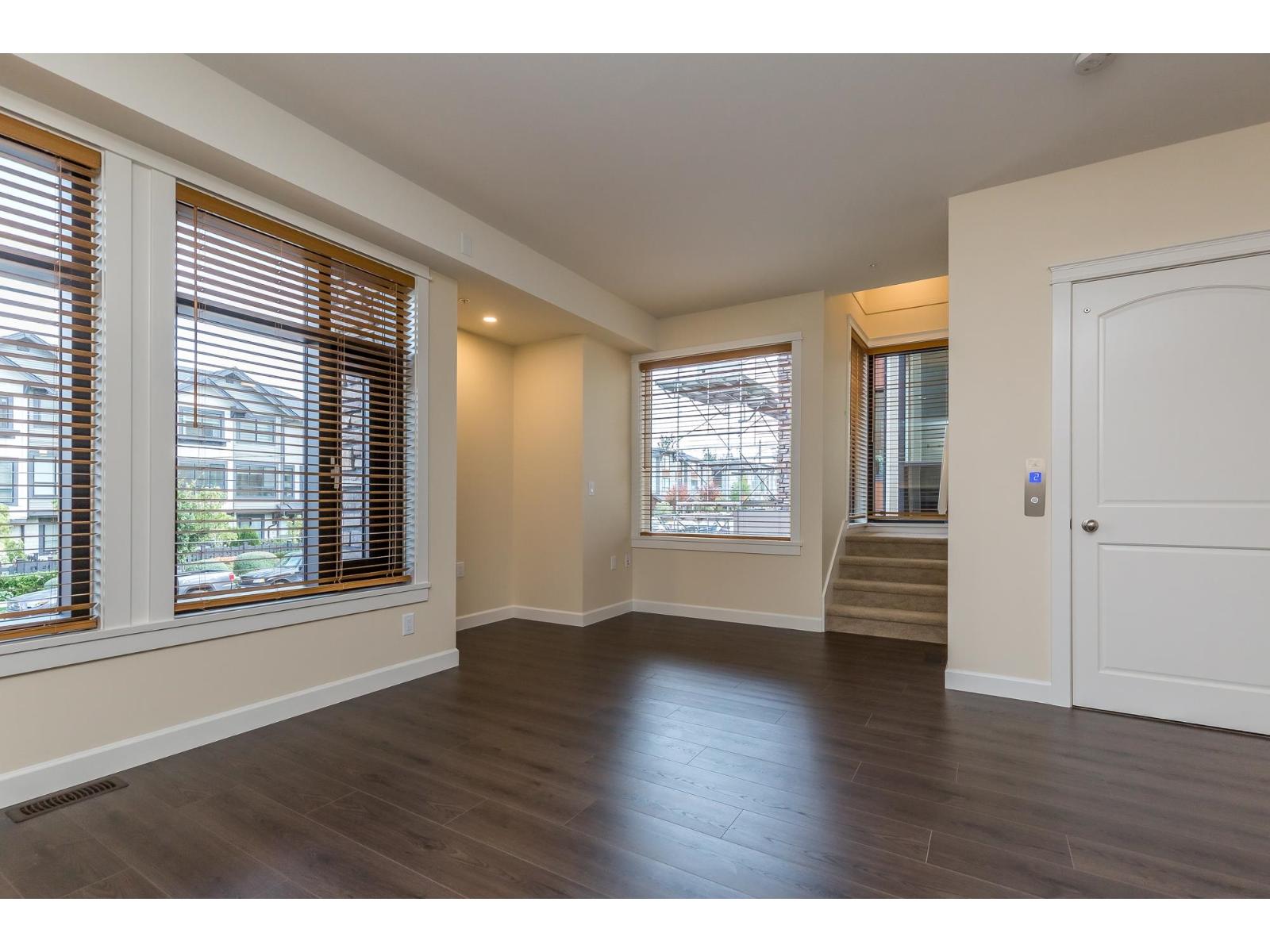 5 8567 204 Street Property Photo 9