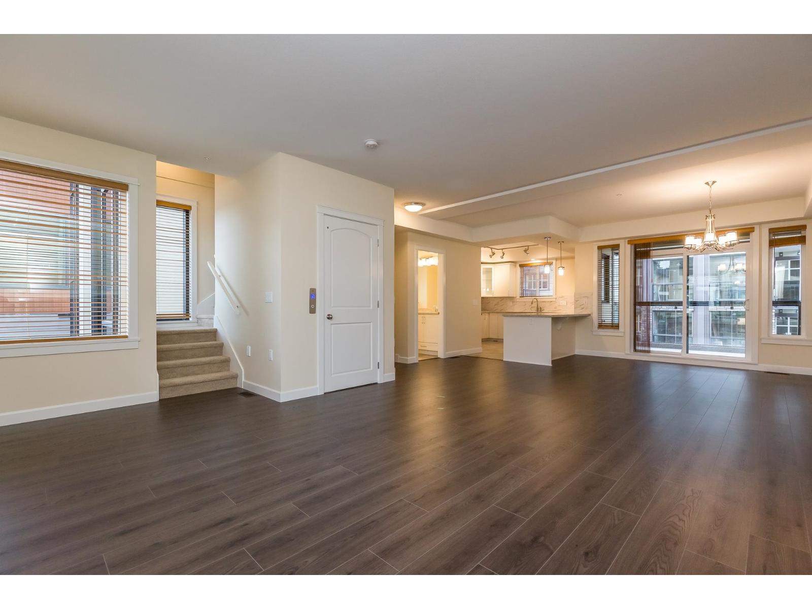 5 8567 204 Street Property Photo 10